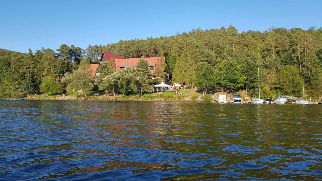 Hotel Laguna Slapy Netvorice Exterior photo